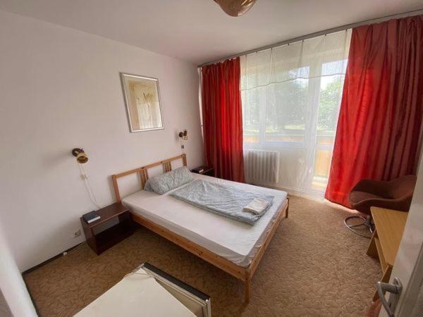 Aranypart Hostel Siofok Ngoại thất bức ảnh